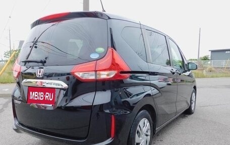 Honda Freed II, 2022 год, 1 398 000 рублей, 4 фотография