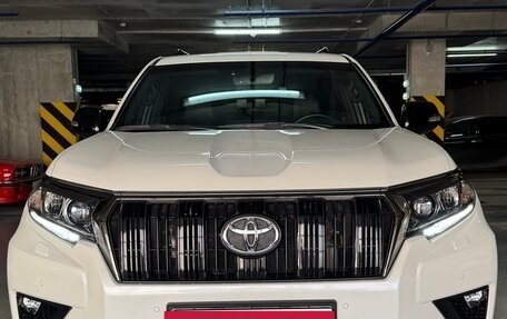 Toyota Land Cruiser Prado 150 рестайлинг 2, 2021 год, 7 299 000 рублей, 6 фотография