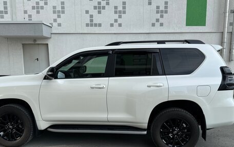 Toyota Land Cruiser Prado 150 рестайлинг 2, 2021 год, 7 299 000 рублей, 13 фотография