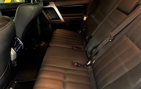 Toyota Land Cruiser Prado 150 рестайлинг 2, 2021 год, 7 299 000 рублей, 18 фотография