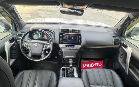 Toyota Land Cruiser Prado 150 рестайлинг 2, 2021 год, 7 299 000 рублей, 23 фотография