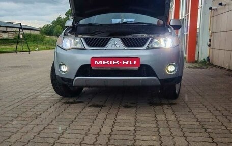 Mitsubishi Outlander III рестайлинг 3, 2008 год, 1 400 000 рублей, 5 фотография