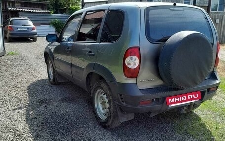 Chevrolet Niva I рестайлинг, 2015 год, 550 000 рублей, 3 фотография