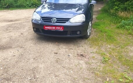 Volkswagen Golf V, 2004 год, 540 000 рублей, 1 фотография