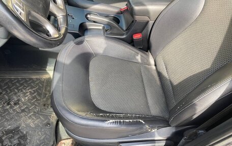 Hyundai ix35 I рестайлинг, 2010 год, 950 000 рублей, 10 фотография