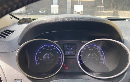 Hyundai ix35 I рестайлинг, 2010 год, 950 000 рублей, 12 фотография