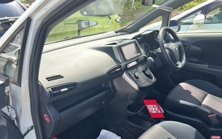 Toyota Wish II, 2014 год, 1 130 000 рублей, 14 фотография