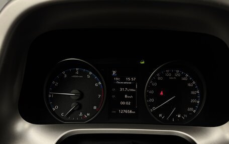 Toyota RAV4, 2018 год, 2 350 000 рублей, 10 фотография