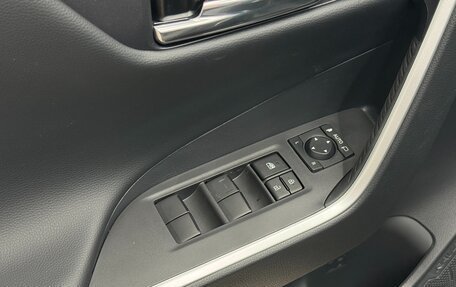 Toyota RAV4, 2024 год, 4 490 000 рублей, 15 фотография