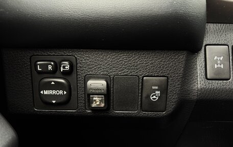 Toyota RAV4, 2018 год, 2 350 000 рублей, 15 фотография