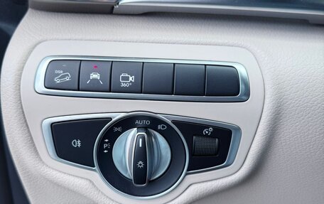Mercedes-Benz V-Класс, 2019 год, 5 500 000 рублей, 15 фотография