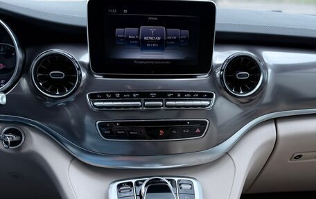 Mercedes-Benz V-Класс, 2019 год, 5 500 000 рублей, 14 фотография