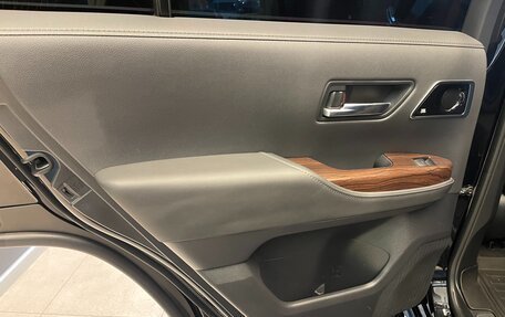 Toyota Land Cruiser, 2022 год, 10 500 000 рублей, 23 фотография