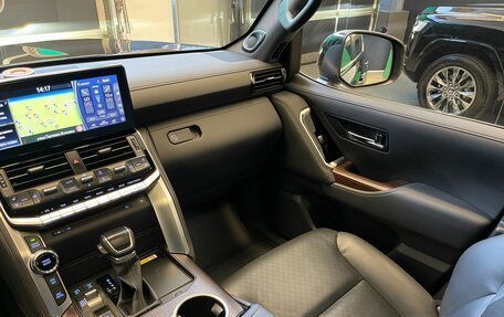 Toyota Land Cruiser, 2022 год, 10 500 000 рублей, 30 фотография