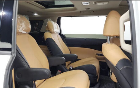 KIA Carnival, 2022 год, 2 922 000 рублей, 7 фотография