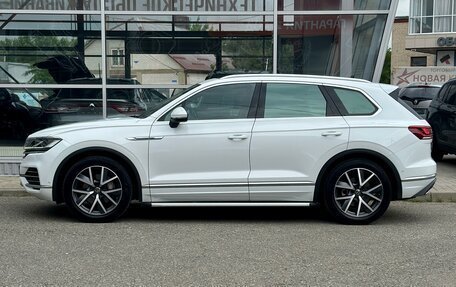 Volkswagen Touareg III, 2020 год, 6 250 000 рублей, 2 фотография