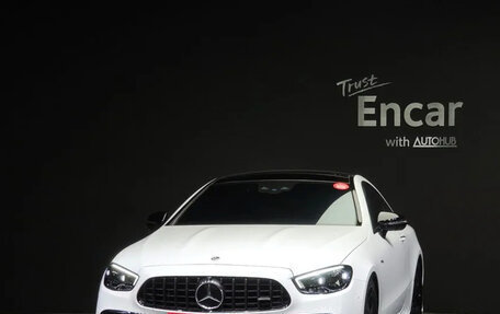 Mercedes-Benz E-Класс, 2022 год, 6 500 000 рублей, 3 фотография