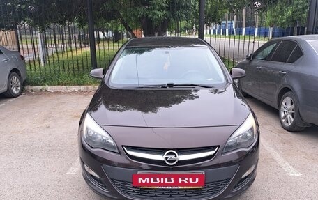 Opel Astra J, 2013 год, 780 000 рублей, 2 фотография