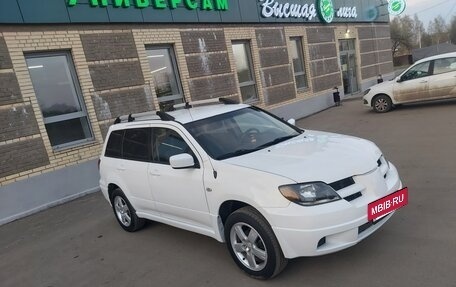 Mitsubishi Outlander III рестайлинг 3, 2002 год, 580 000 рублей, 3 фотография