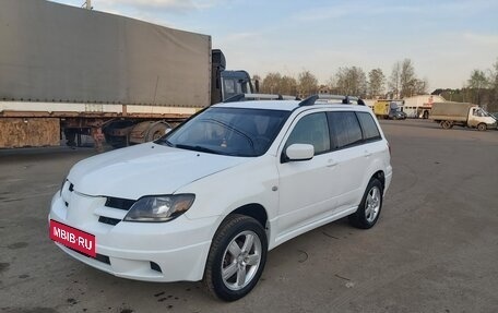 Mitsubishi Outlander III рестайлинг 3, 2002 год, 580 000 рублей, 4 фотография