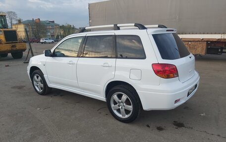 Mitsubishi Outlander III рестайлинг 3, 2002 год, 580 000 рублей, 16 фотография