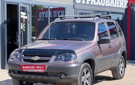 Chevrolet Niva I рестайлинг, 2018 год, 699 000 рублей, 3 фотография
