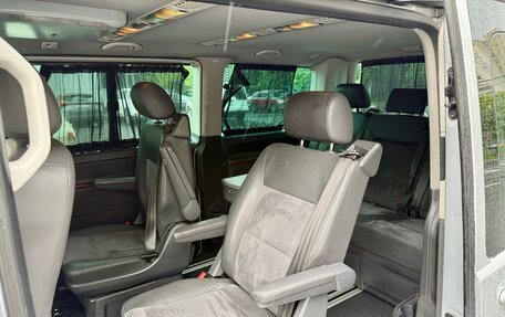 Volkswagen Multivan T5, 2012 год, 2 385 000 рублей, 13 фотография