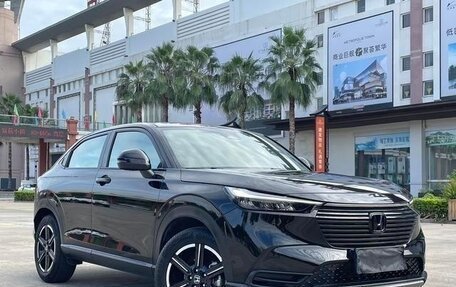 Honda Vezel, 2022 год, 1 750 000 рублей, 3 фотография