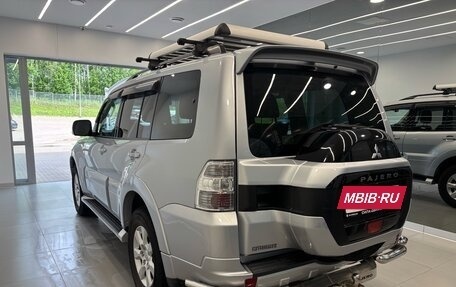 Mitsubishi Pajero IV, 2015 год, 2 550 000 рублей, 6 фотография