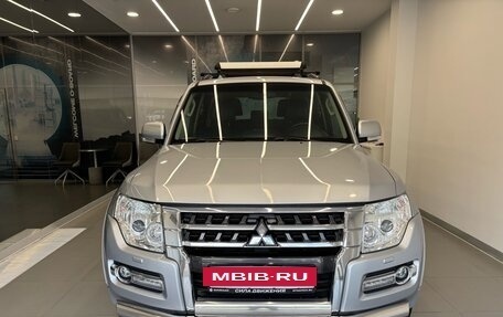 Mitsubishi Pajero IV, 2015 год, 2 550 000 рублей, 2 фотография