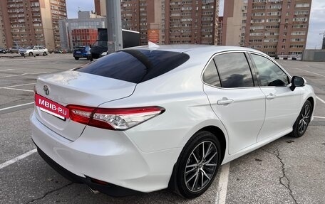 Toyota Camry, 2021 год, 3 800 000 рублей, 4 фотография