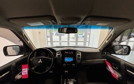 Mitsubishi Pajero IV, 2015 год, 2 550 000 рублей, 30 фотография