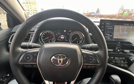 Toyota Camry, 2021 год, 3 800 000 рублей, 11 фотография