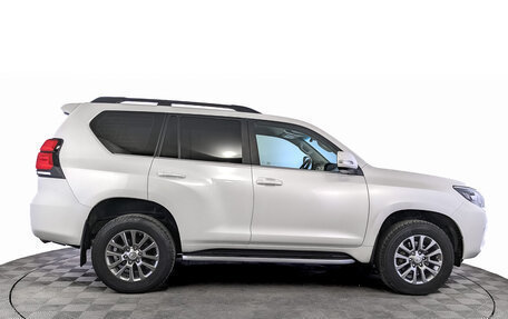 Toyota Land Cruiser Prado 150 рестайлинг 2, 2020 год, 5 000 000 рублей, 4 фотография
