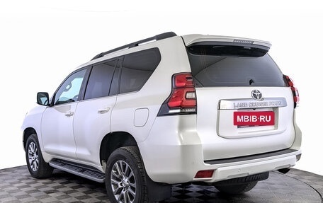 Toyota Land Cruiser Prado 150 рестайлинг 2, 2020 год, 5 000 000 рублей, 7 фотография