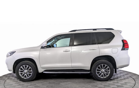 Toyota Land Cruiser Prado 150 рестайлинг 2, 2020 год, 5 000 000 рублей, 8 фотография