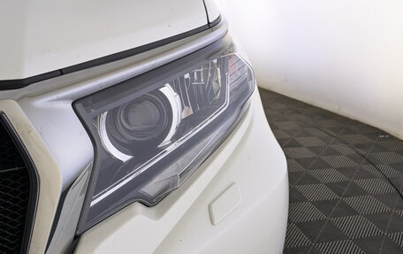 Toyota Land Cruiser Prado 150 рестайлинг 2, 2020 год, 5 000 000 рублей, 11 фотография