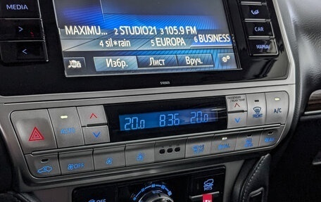 Toyota Land Cruiser Prado 150 рестайлинг 2, 2020 год, 5 000 000 рублей, 21 фотография