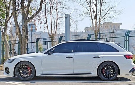 Audi RS 4, 2022 год, 5 750 000 рублей, 2 фотография