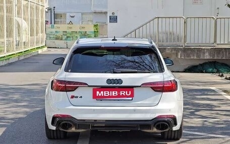 Audi RS 4, 2022 год, 5 750 000 рублей, 4 фотография