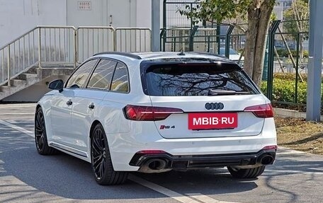 Audi RS 4, 2022 год, 5 750 000 рублей, 3 фотография