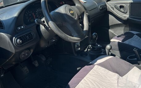 Chevrolet Niva I рестайлинг, 2011 год, 520 000 рублей, 3 фотография