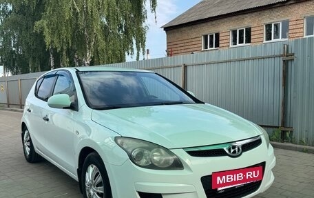 Hyundai i30 I, 2010 год, 670 000 рублей, 5 фотография