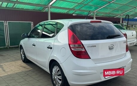 Hyundai i30 I, 2010 год, 670 000 рублей, 3 фотография