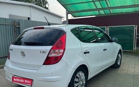 Hyundai i30 I, 2010 год, 670 000 рублей, 4 фотография
