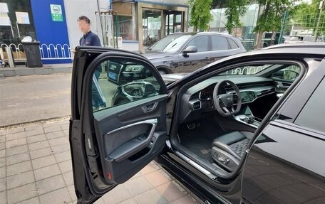 Audi RS 6, 2022 год, 11 900 000 рублей, 5 фотография