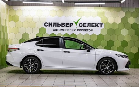 Toyota Camry, 2019 год, 3 000 000 рублей, 8 фотография