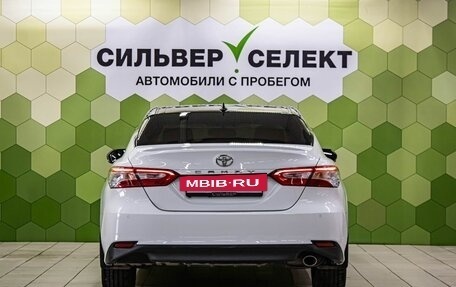 Toyota Camry, 2019 год, 3 000 000 рублей, 4 фотография