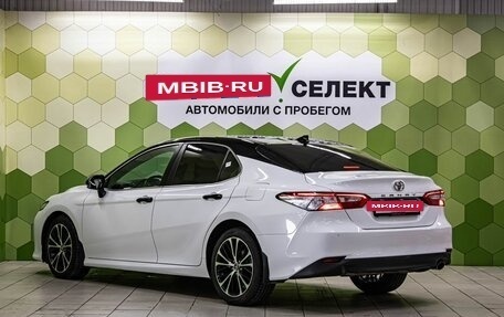 Toyota Camry, 2019 год, 3 000 000 рублей, 6 фотография