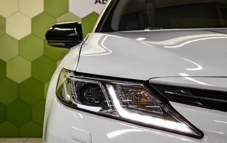Toyota Camry, 2019 год, 3 000 000 рублей, 10 фотография